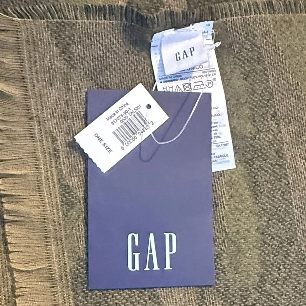 GAP Olive Green Camo Print Soft Blanket Scarf NEW